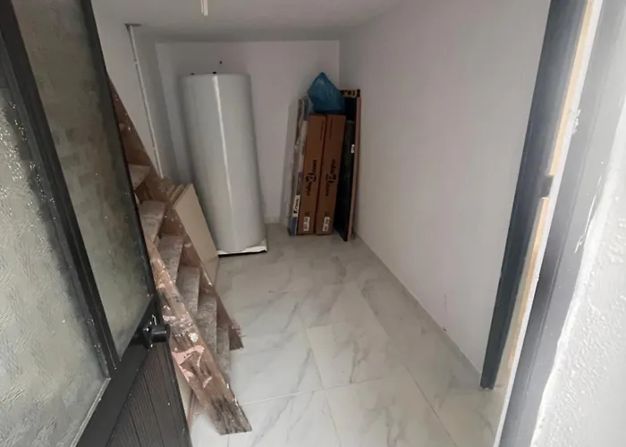 Rare - House With Private Garage - Historic Center - 500 M - Max 6 People